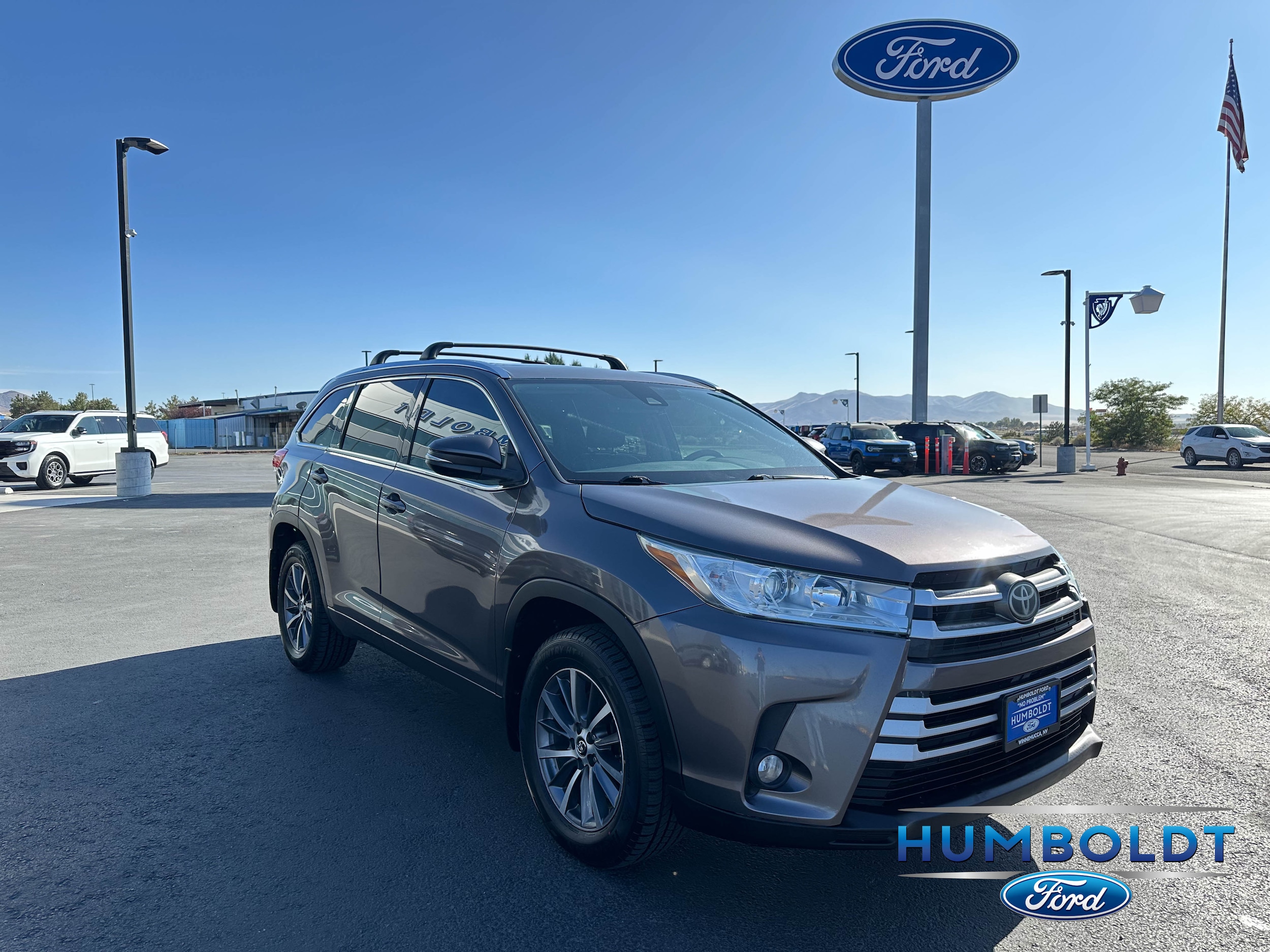 Used 2017 Toyota Highlander XLE with VIN 5TDJZRFH5HS461344 for sale in Winnemucca, NV