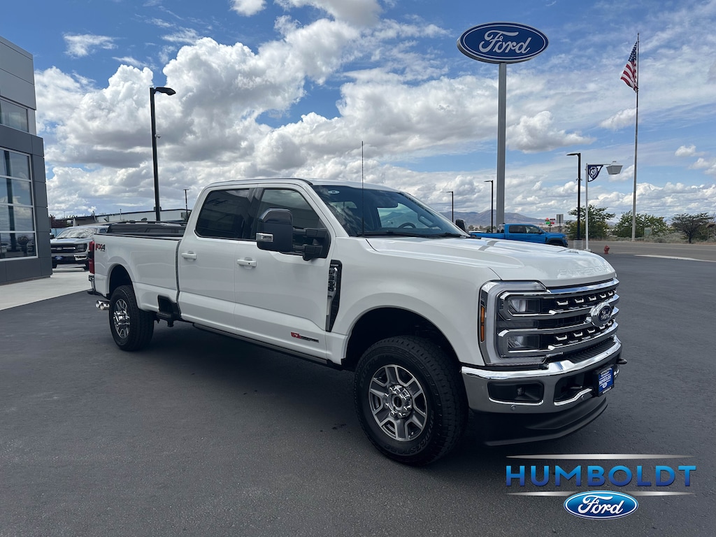 New 2026 Ford Super Duty F-350® Lariat® TRUCK