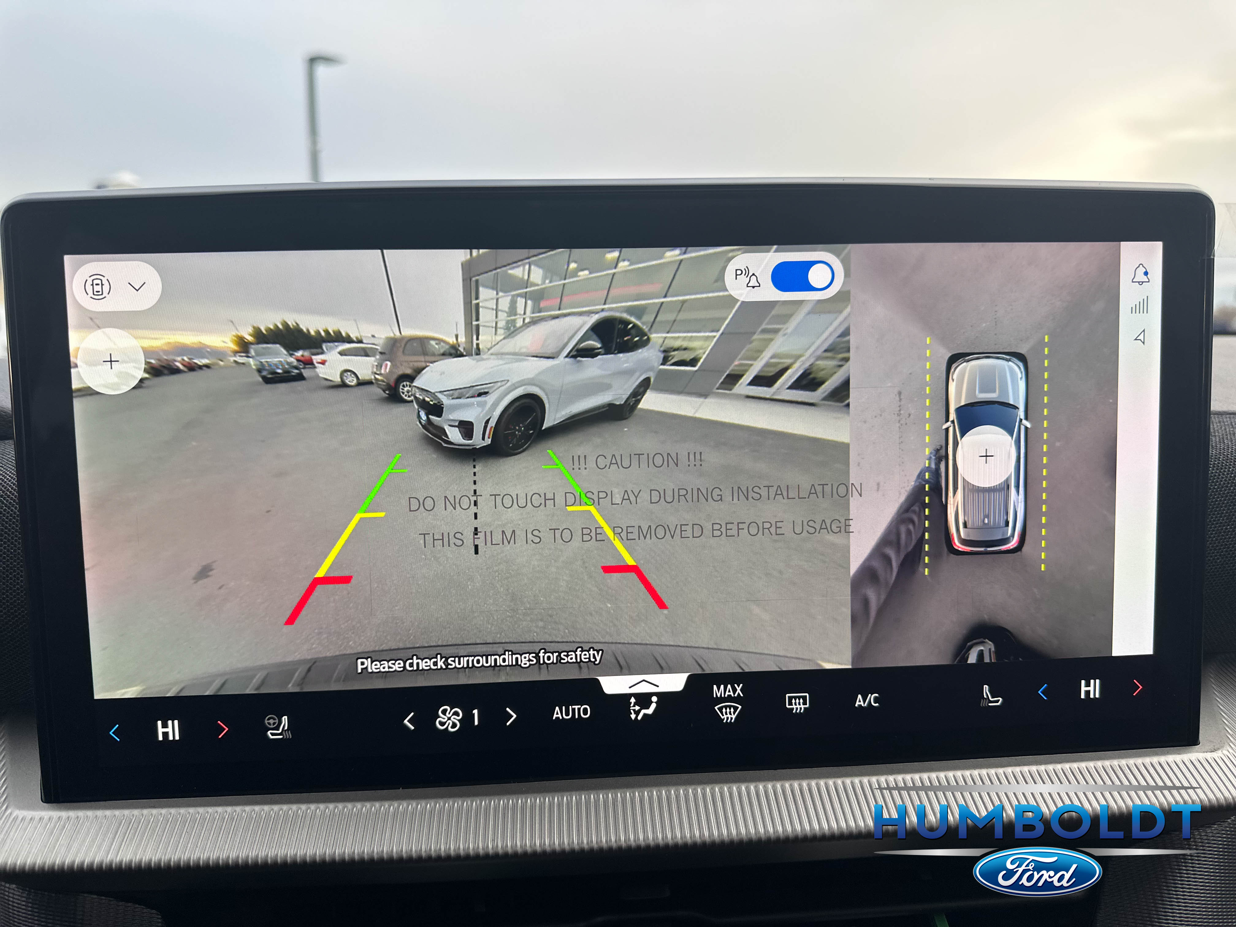 2026 Ford Explorer ST - Photo 24
