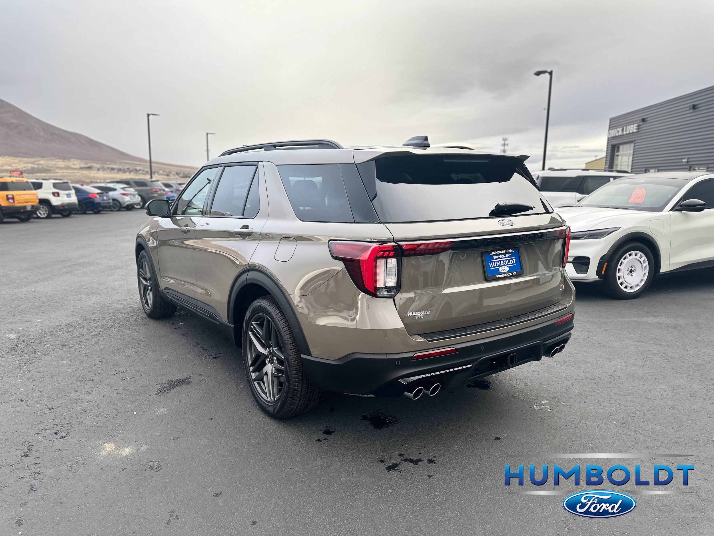 2026 Ford Explorer ST - Photo 7