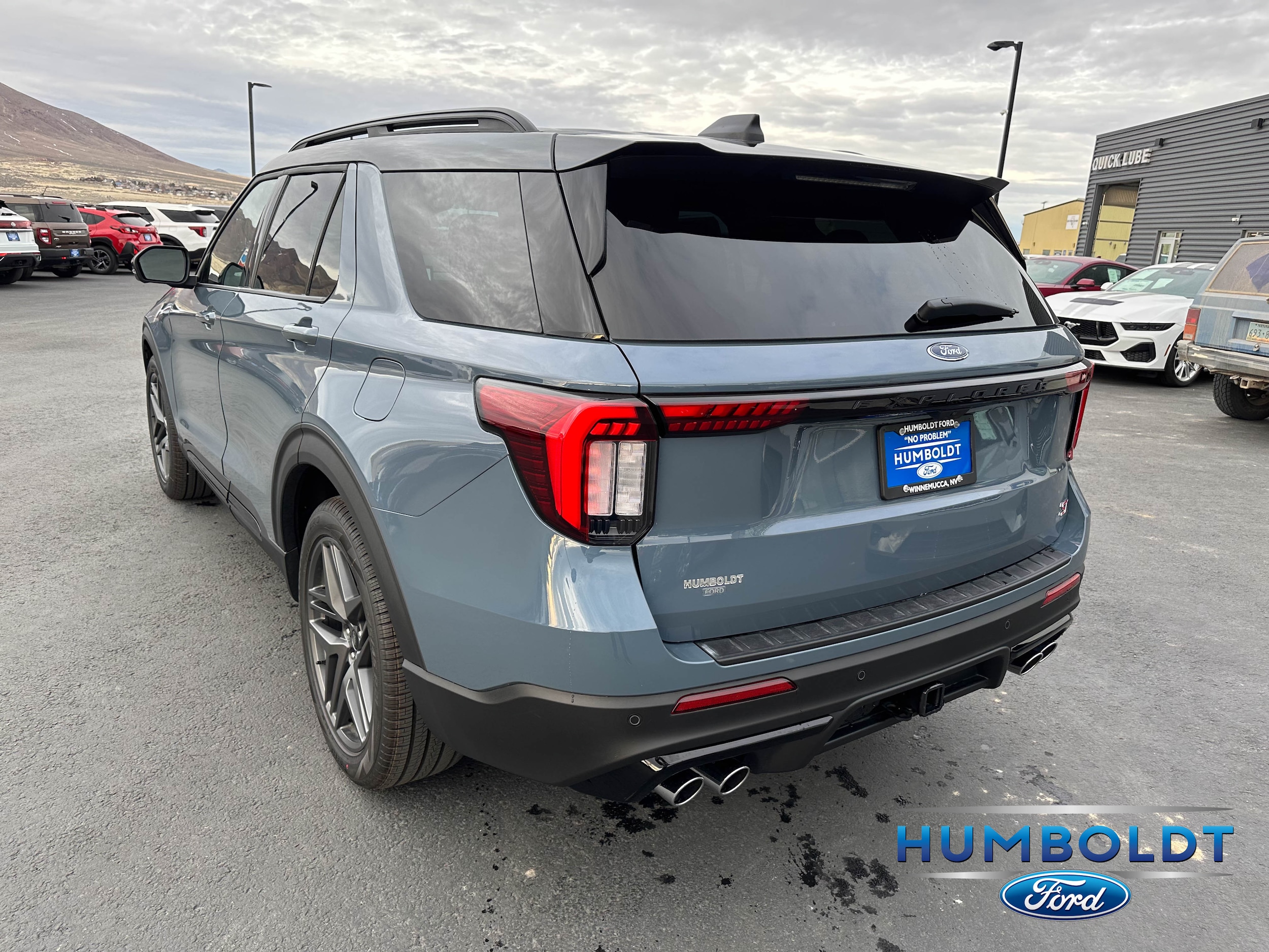 2026 Ford Explorer ST - Photo 7