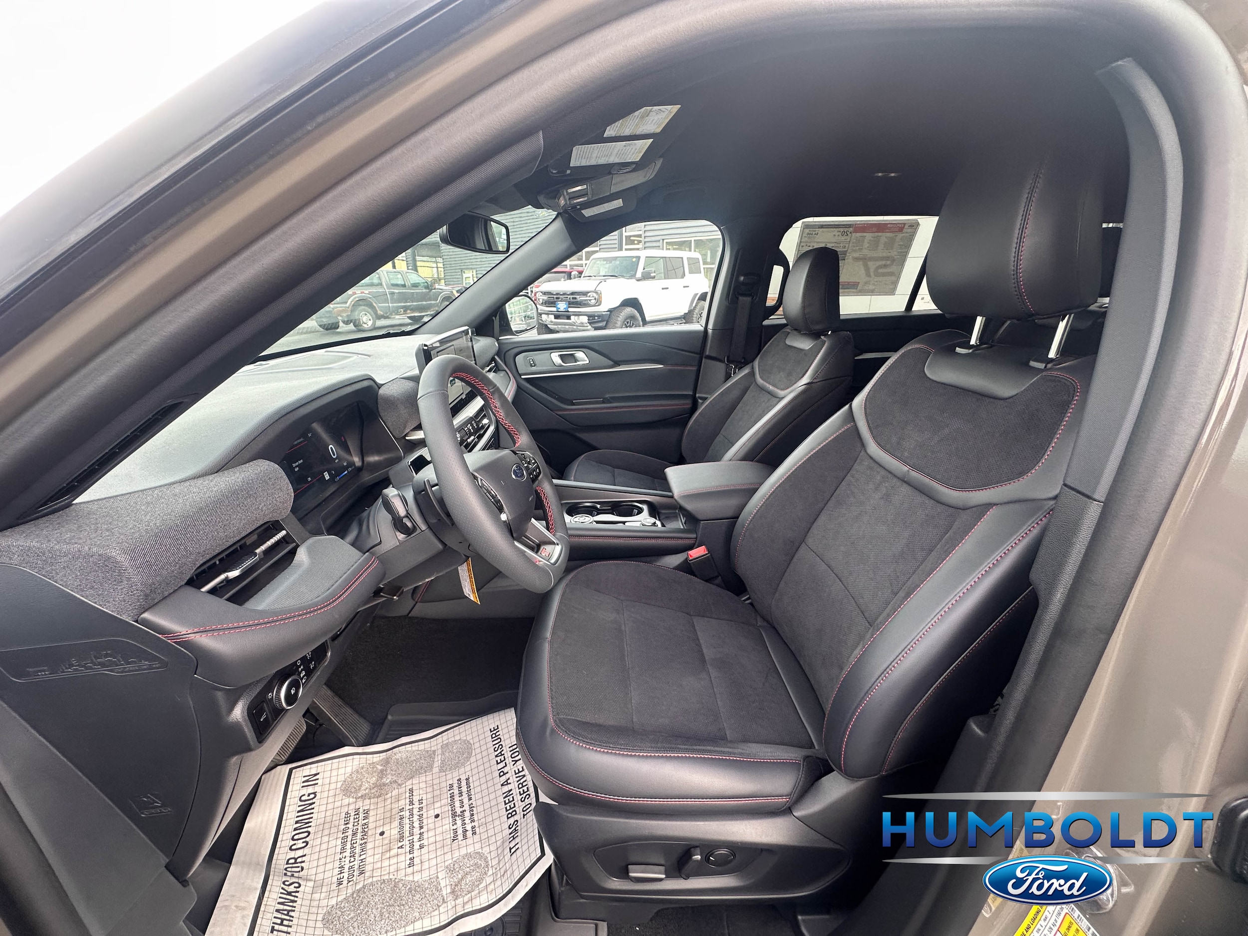 2026 Ford Explorer ST - Photo 12