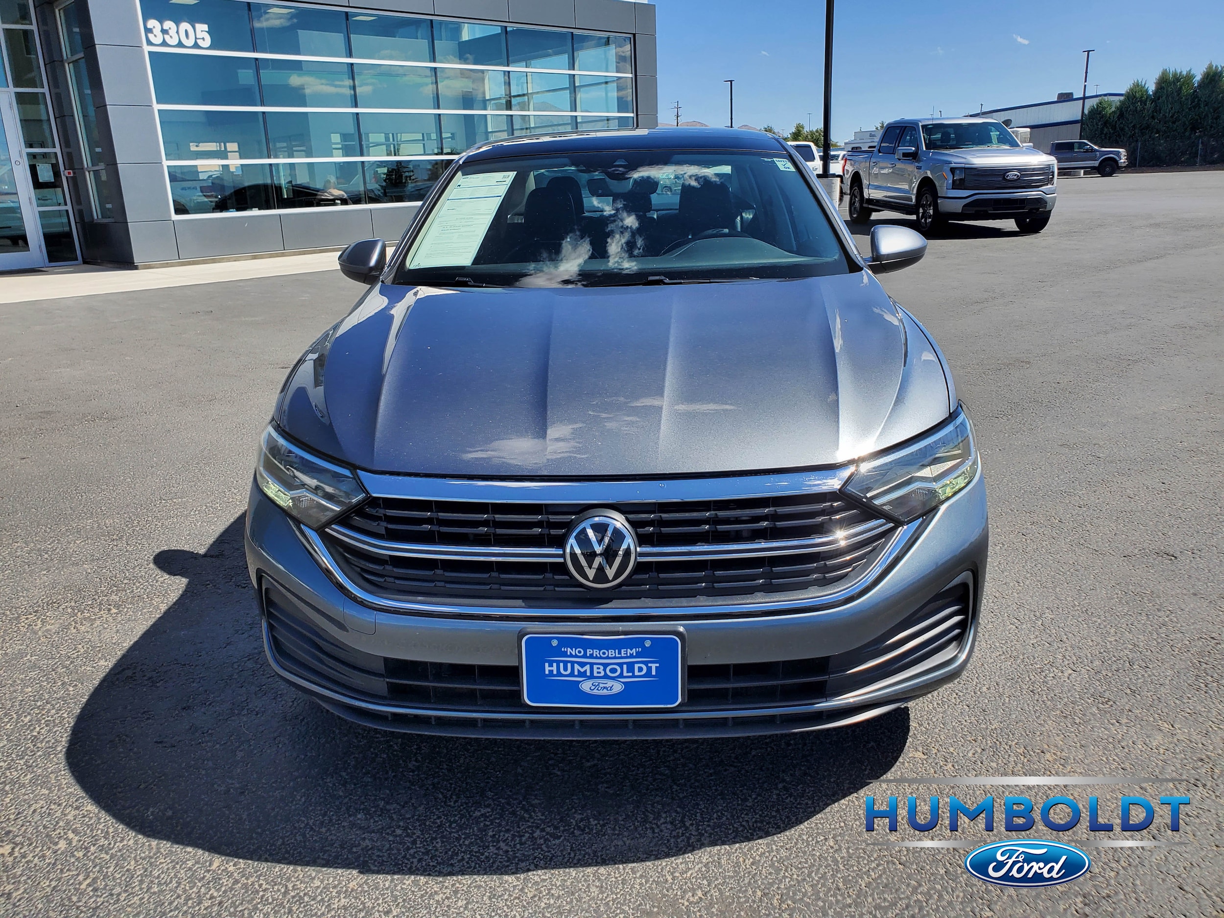 3VW7M7BU4NM006123