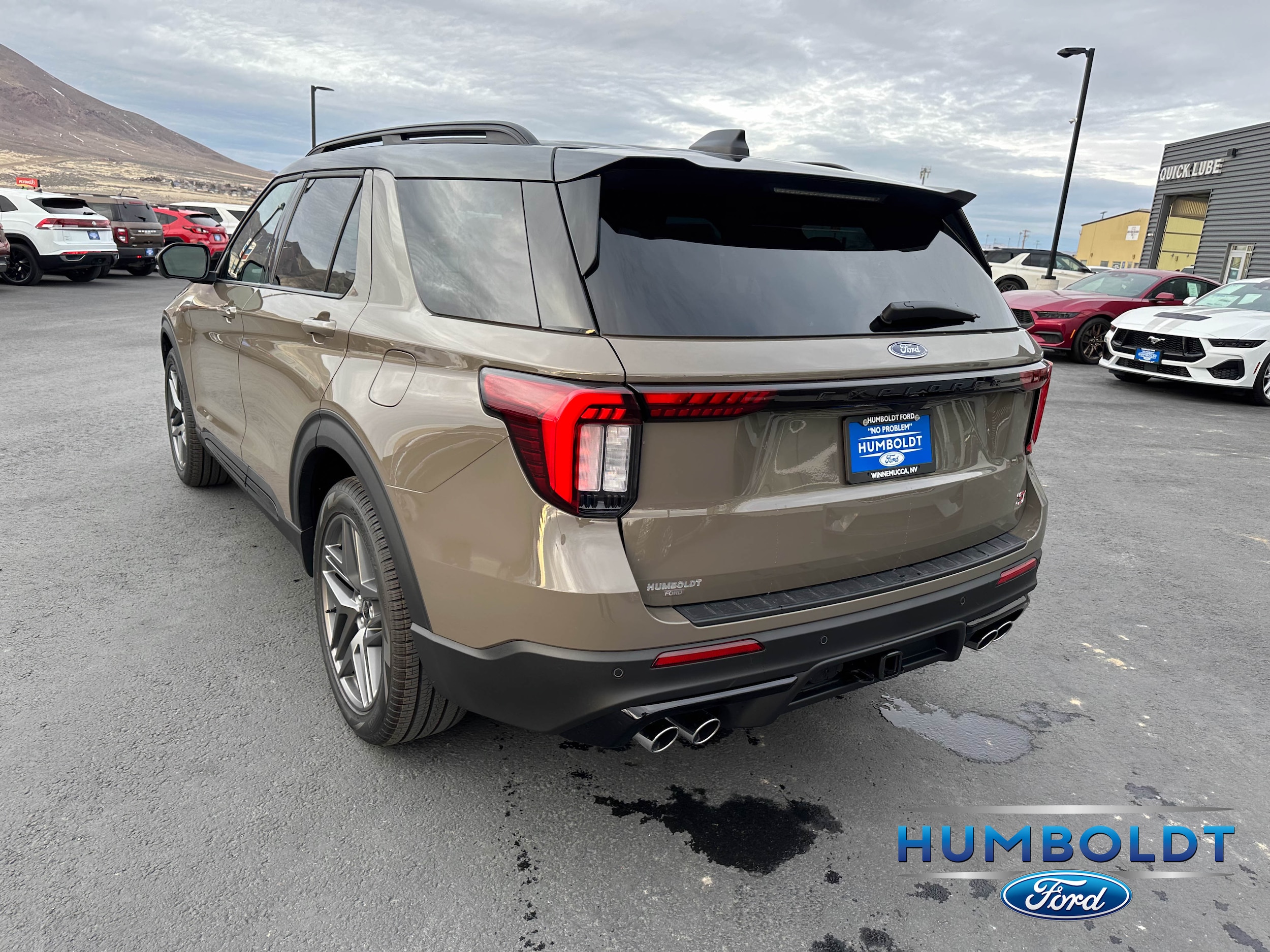 2026 Ford Explorer ST - Photo 7
