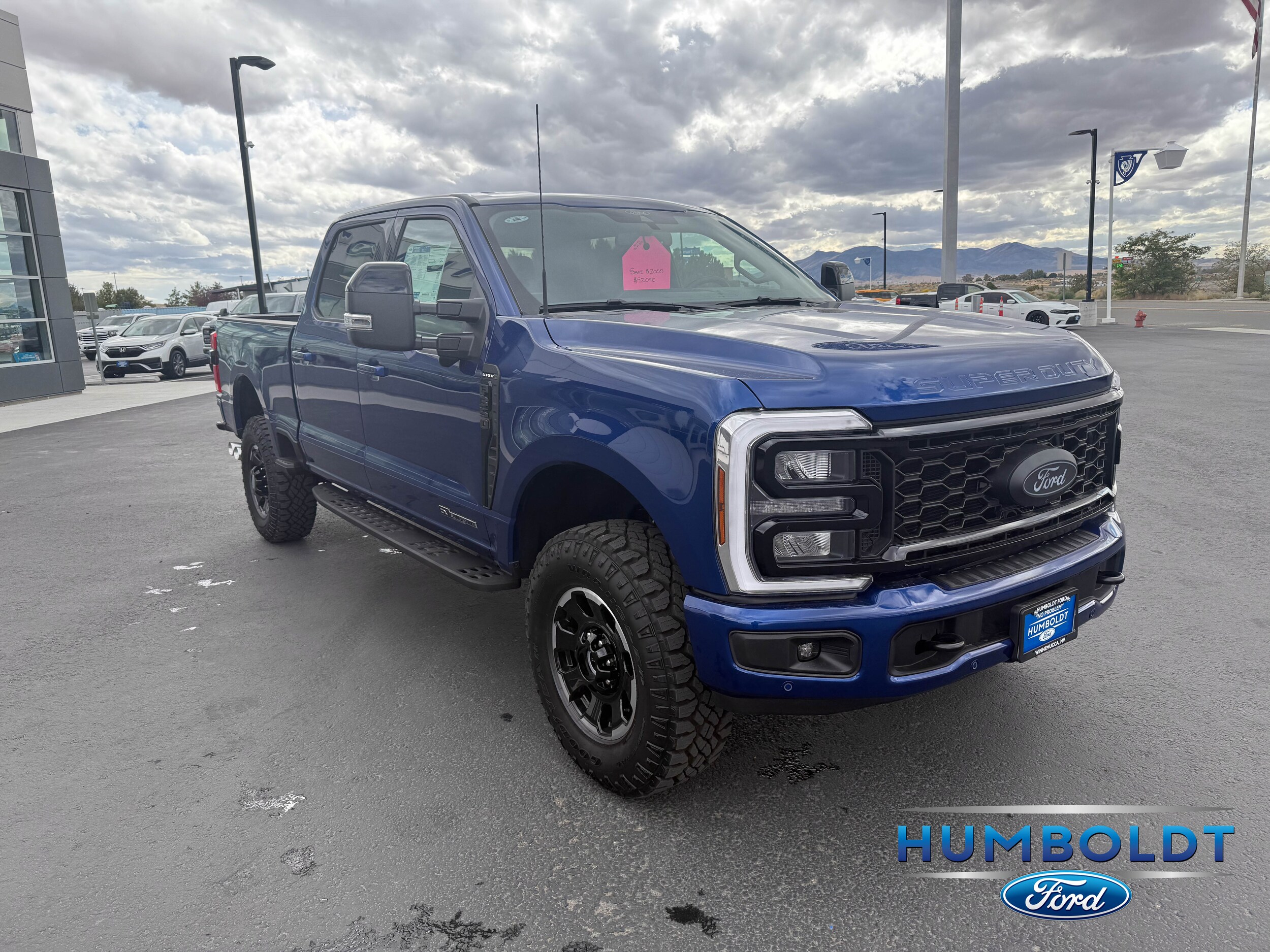 2026 Ford F-350 Lariat photo 2