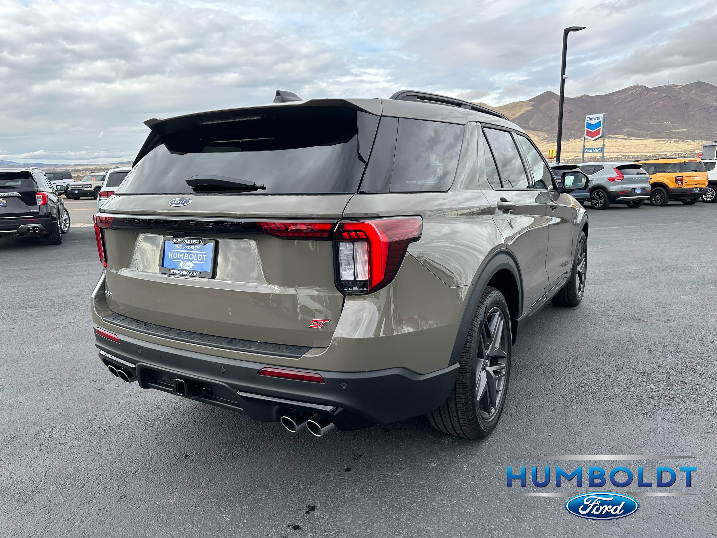 2026 Ford Explorer ST - Photo 5