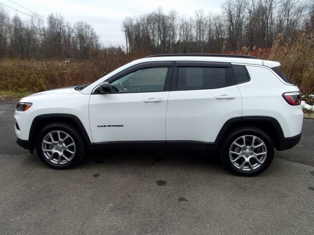 Used 2022 Jeep Compass Latitude Lux SUV