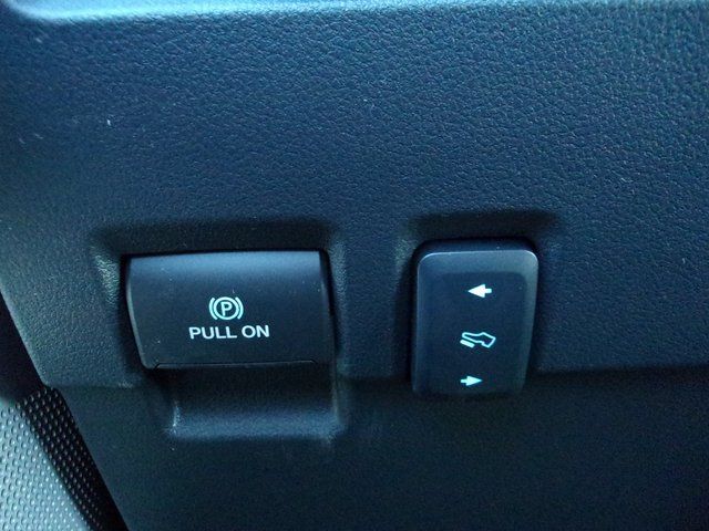 2025 Ford F-350 Super Duty Platinum - Photo 37