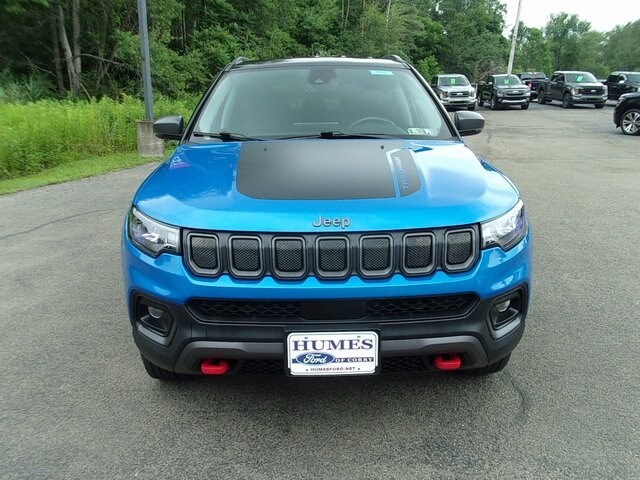2022 Jeep Compass Trailhawk photo 2