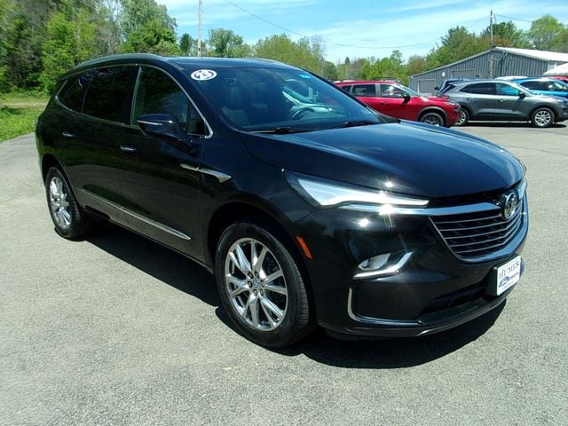 2023 Buick Enclave Essence AWD's photo