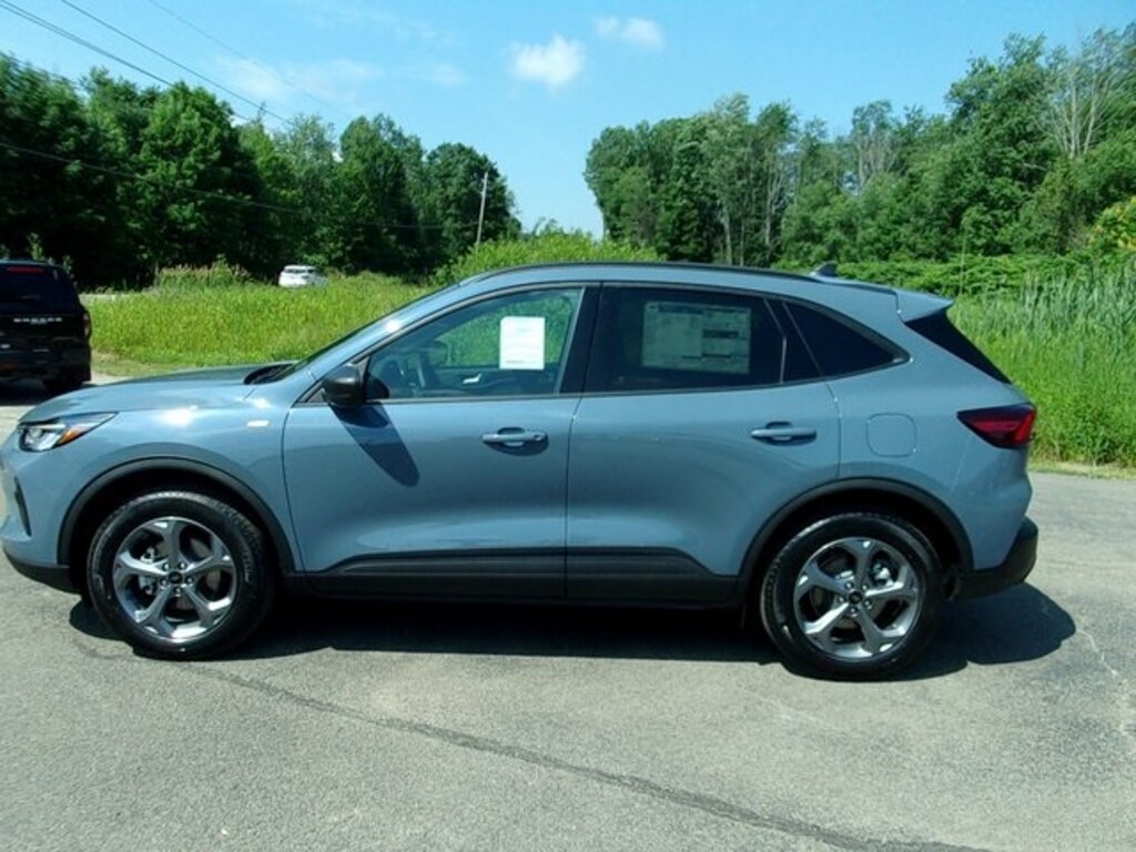 New 2025 Ford Escape ST-Line SUV