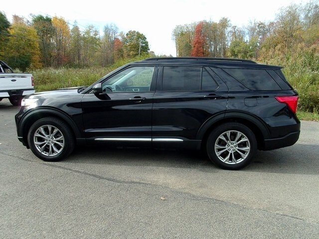 2022 Ford Explorer XLT photo 4