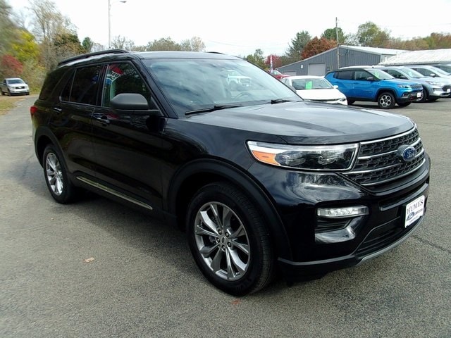 2022 Ford Explorer XLT's photo
