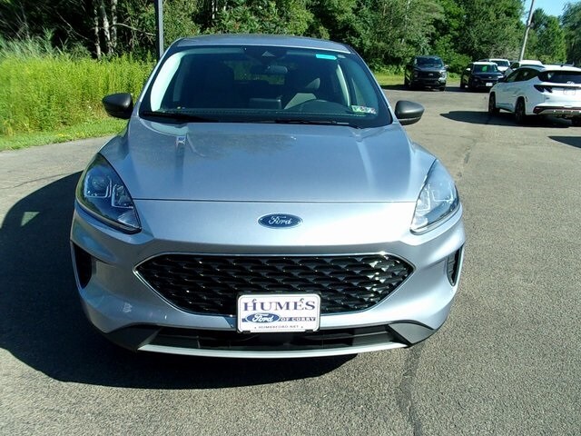 2022 Ford Escape SE photo 2