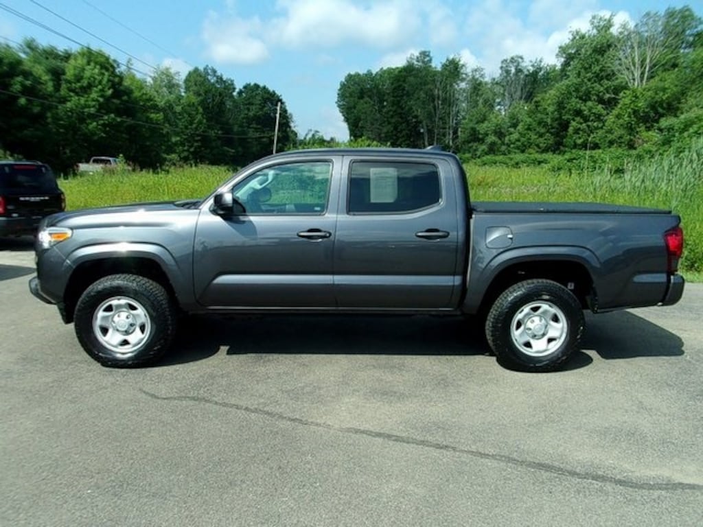 Used 2022 Toyota Tacoma SR Truck