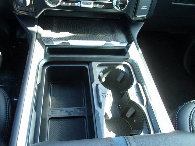 2025 Ford F-350 Super Duty Platinum - Photo 33