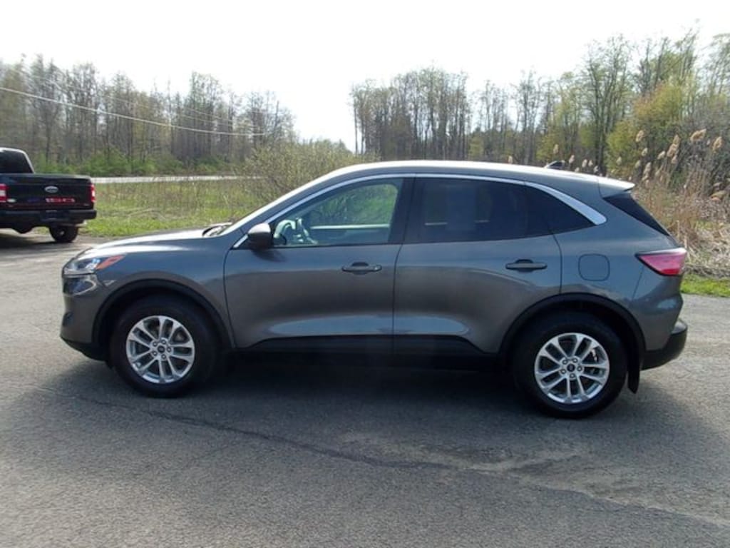 Used 2022 Ford Escape SE SUV