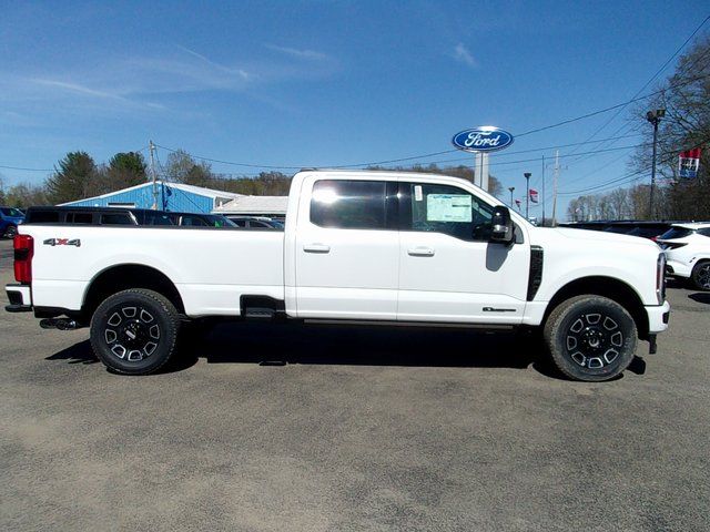 2025 Ford F-350 Super Duty Platinum - Photo 8