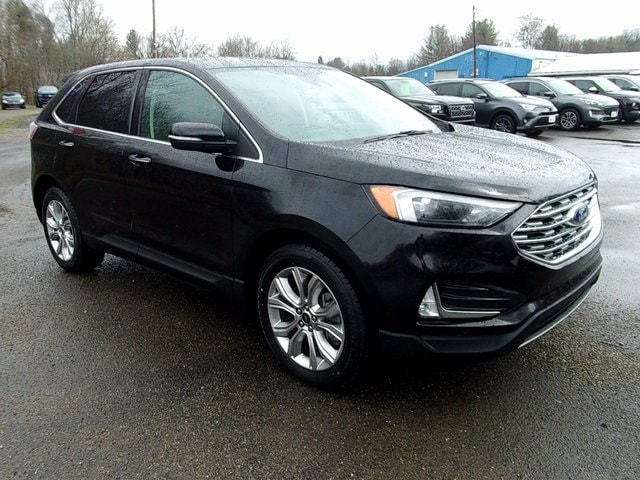2024 Ford Edge Titanium's photo