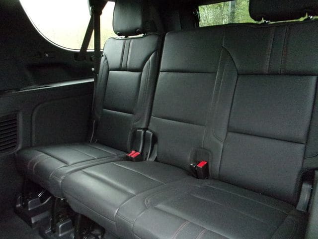 2022 Chevrolet Suburban RST - Photo 35