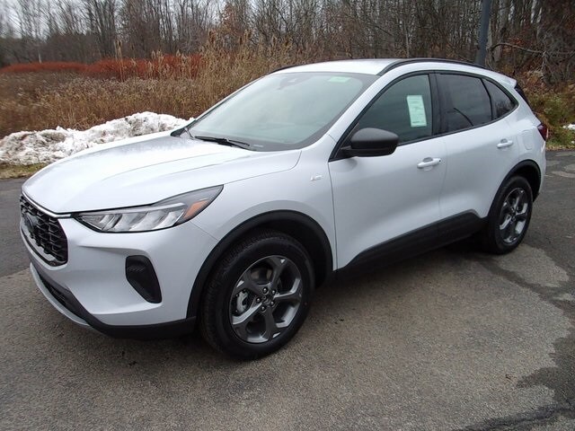 2026 Ford Escape ST-Line photo 2