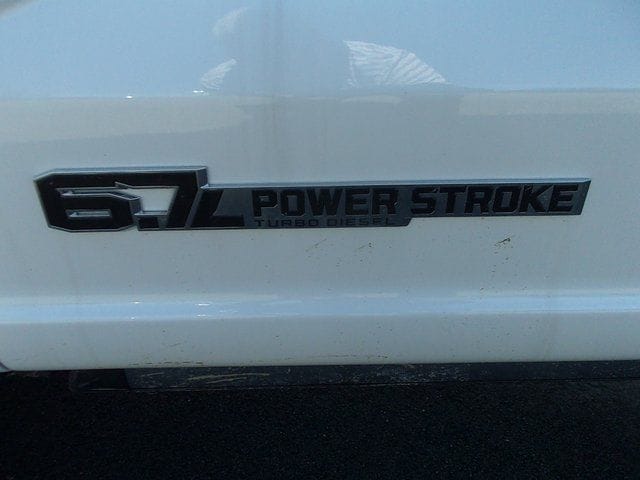 2025 Ford F-350 Super Duty Platinum - Photo 11