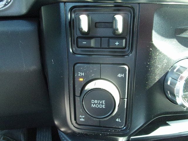 2025 Ford F-350 Super Duty Platinum - Photo 30