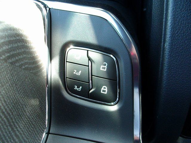2025 Ford F-350 Super Duty Platinum - Photo 39