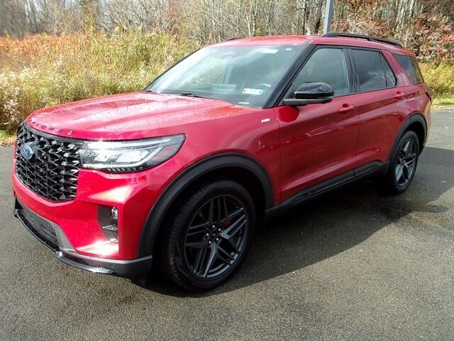 2025 Ford Explorer ST-Line photo 3