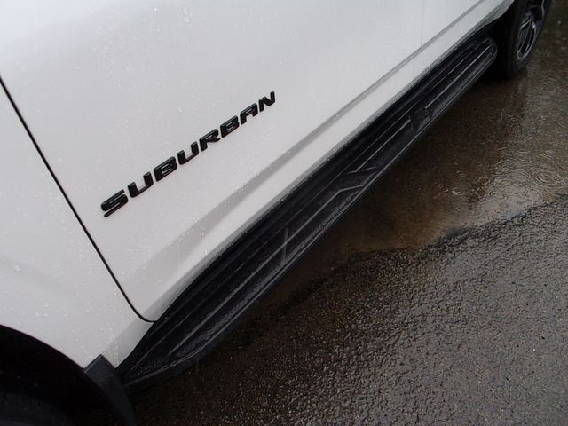 2022 Chevrolet Suburban RST - Photo 11