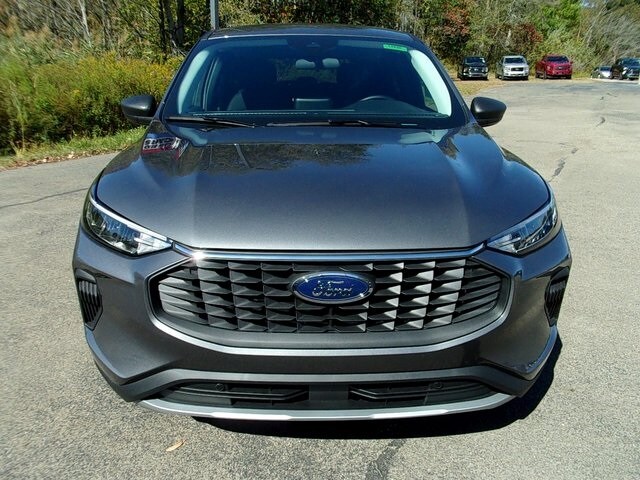 2026 Ford Escape Active photo 2