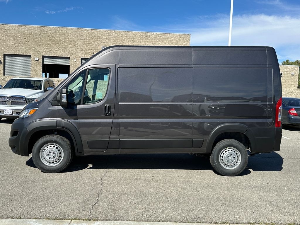 New 2026 Ram ProMaster PROMASTER 1500 TRADESMAN CARGO VAN HIGH ROOF 136' Cargo Van