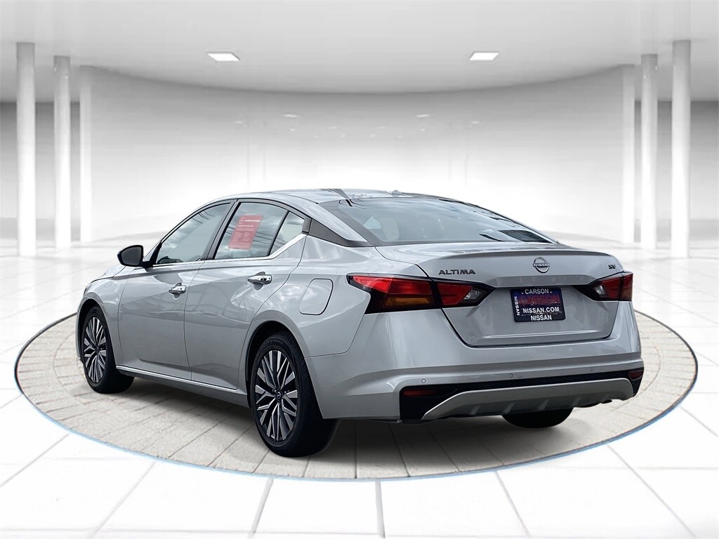 2024 Nissan Altima 2.5 SV photo 2