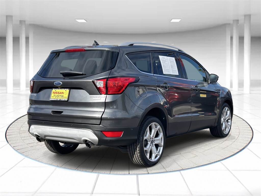 2019 Ford Escape Titanium photo 4