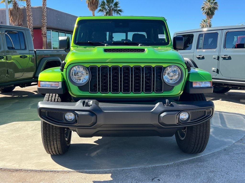 New 2025 Jeep Gladiator SPORT S 4X4 Pickup