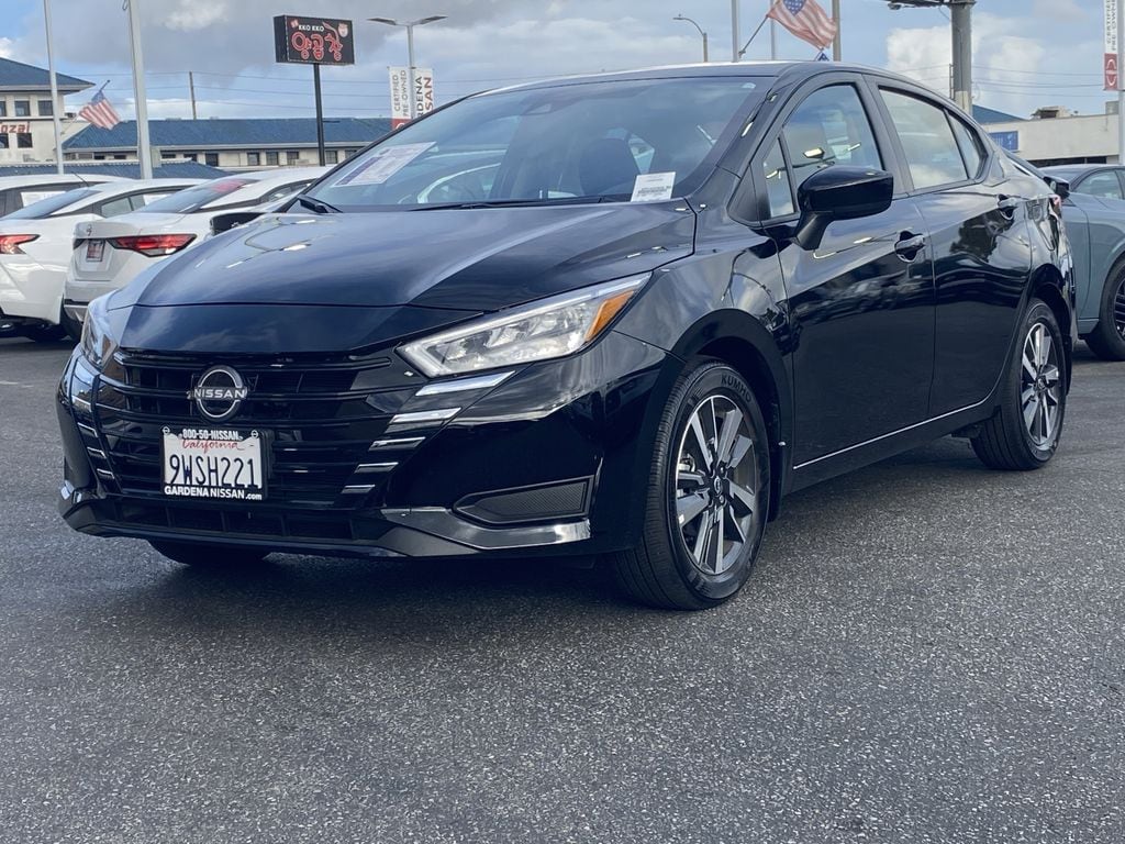 2025 Nissan Versa 1.6 SV CVT's photo
