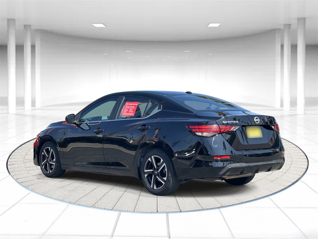 2024 Nissan Sentra SV photo 2