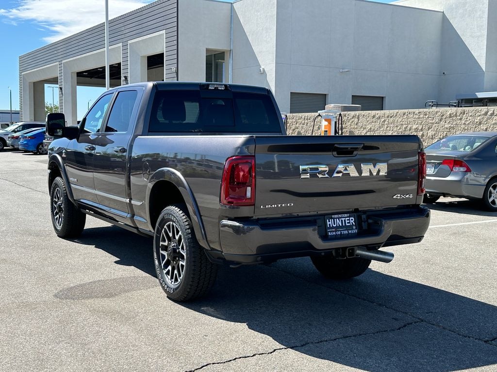 New 2026 Ram 2500 LIMITED CREW CAB 4X4 6'4 BOX Pickup