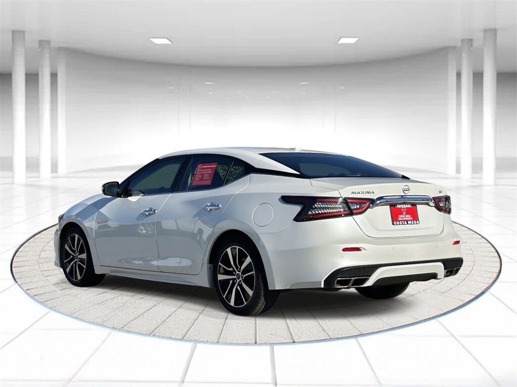 2023 Nissan Maxima SV photo 2