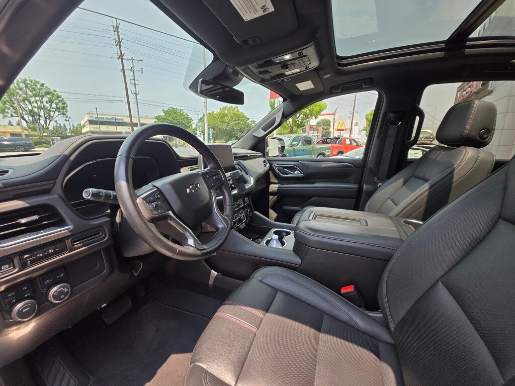 2024 Chevrolet Tahoe RST photo 3