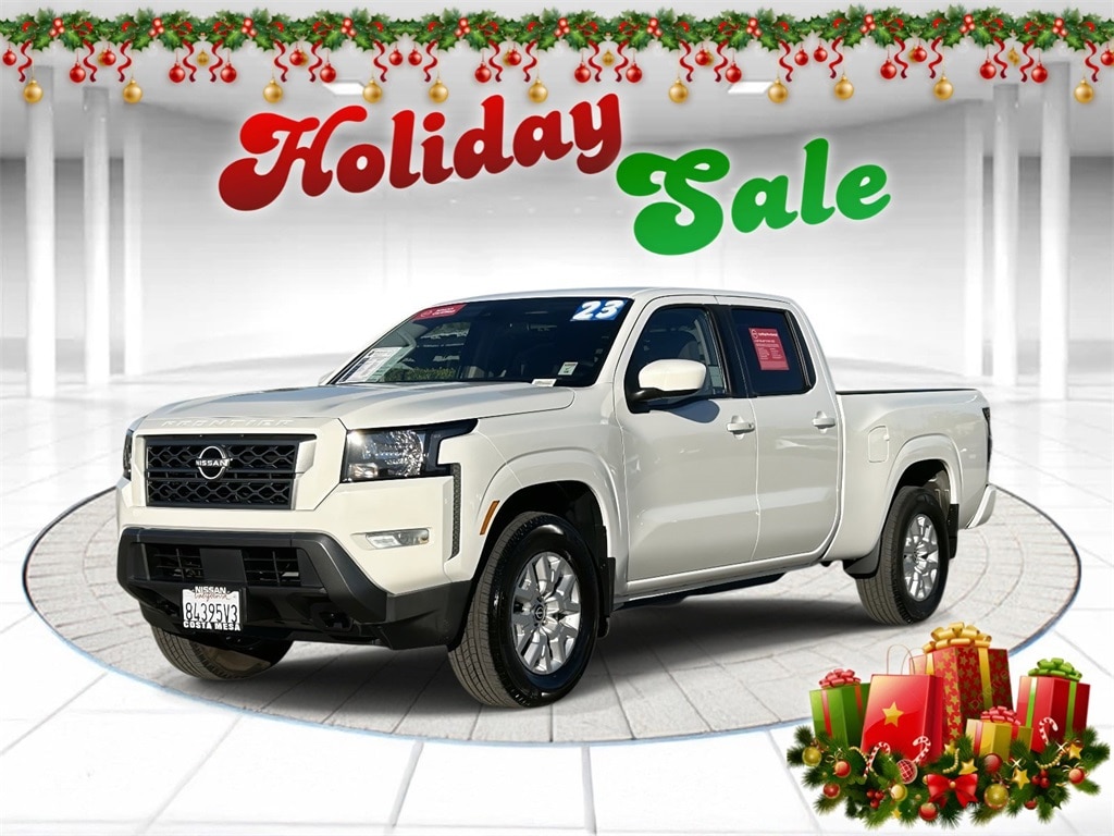 2023 Nissan Frontier SV's photo