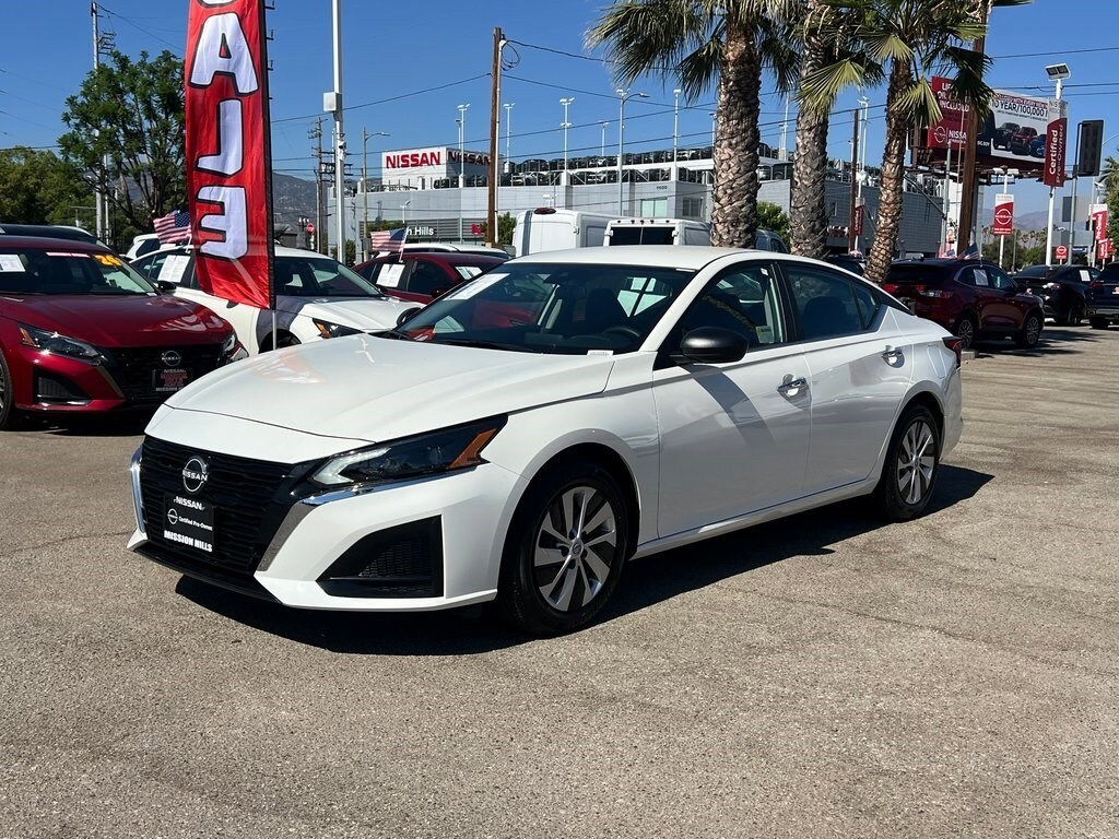 2025 Nissan Altima 2.5 S photo 2