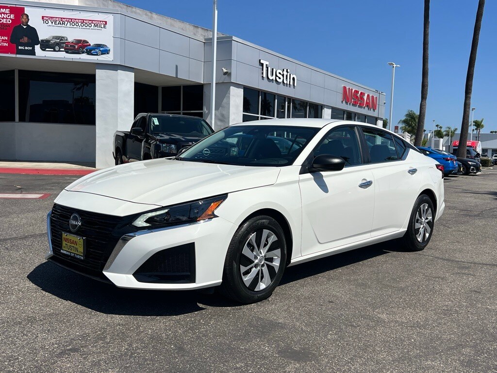 2025 Nissan Altima 2.5 S photo 2