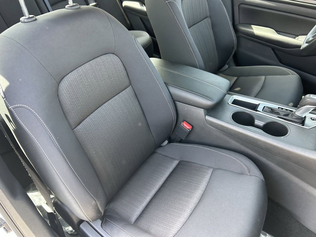 2025 Nissan Altima S - Photo 12