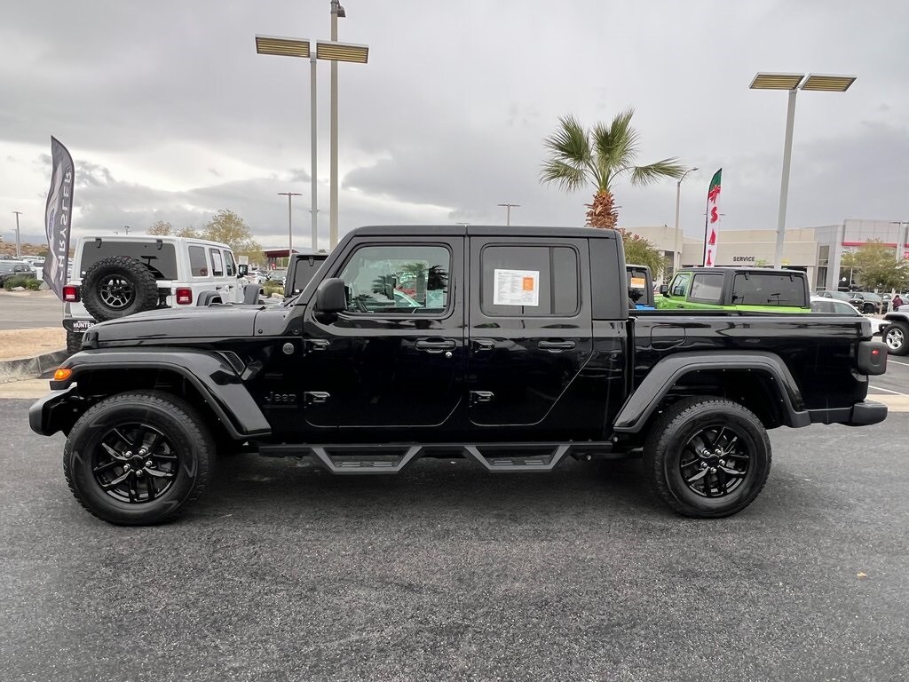 2022 Jeep Gladiator Altitude photo 3