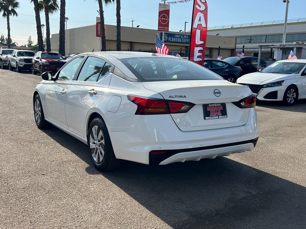 2025 Nissan Altima 2.5 S photo 4