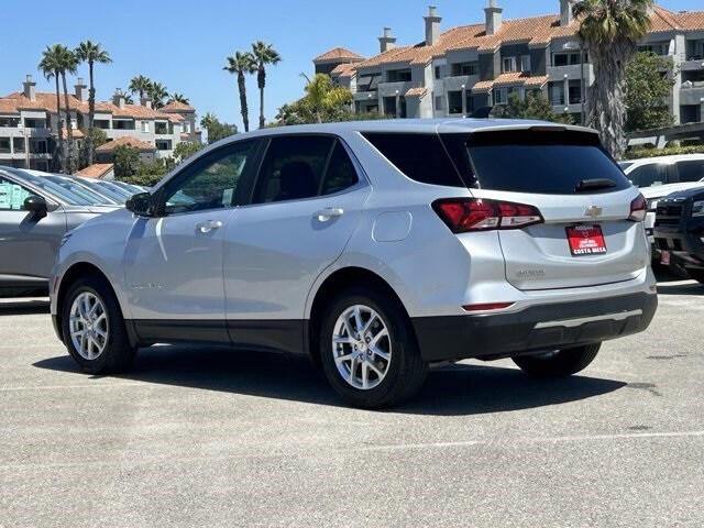 2022 Chevrolet Equinox Premier photo 2