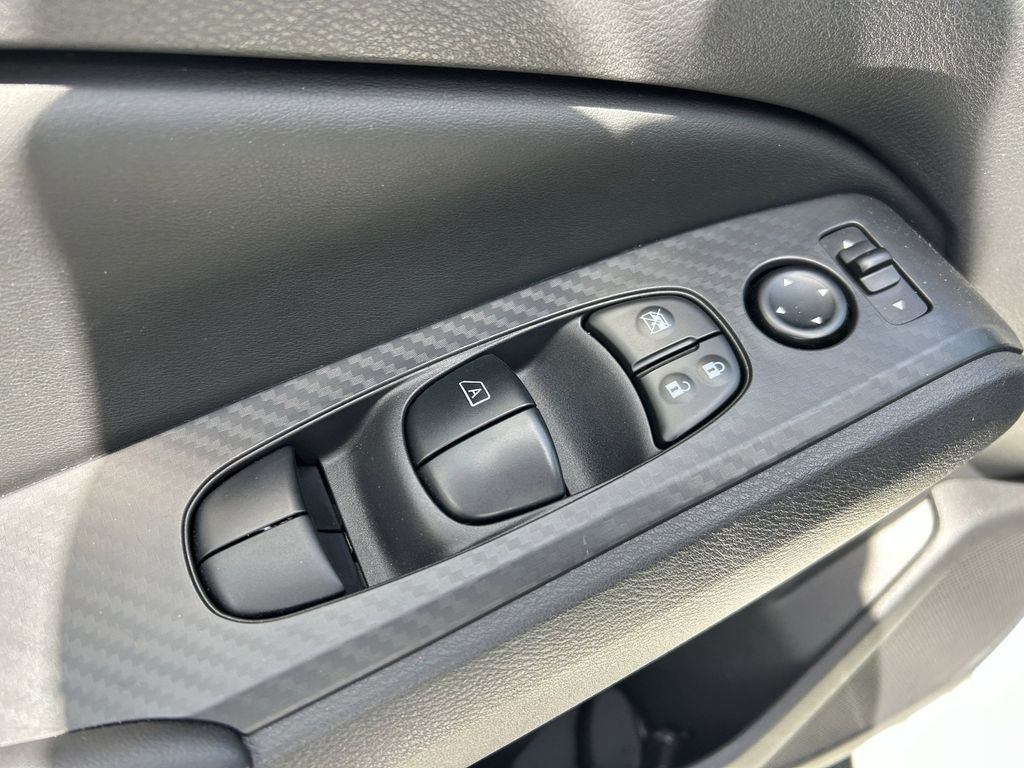 2025 Nissan Altima S - Photo 18