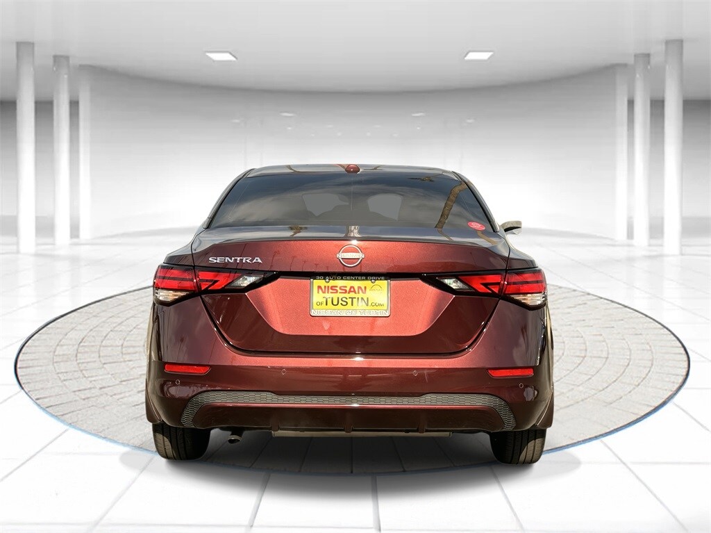 2025 Nissan Sentra SV photo 3