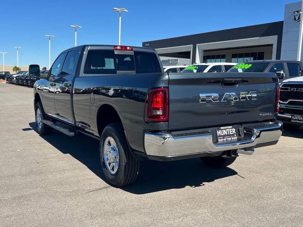 2026 Ram 3500 Tradesman photo 4